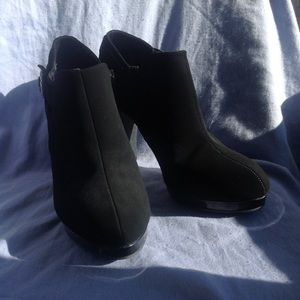 Unlisted Kenneth Cole Ankle Booties Shoes